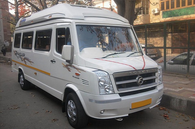 Maharaja Seat Tempo Traveller