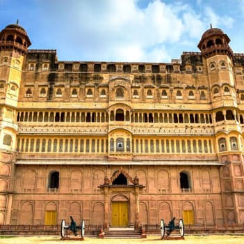 Rajasthan Camel Safari Tour Package